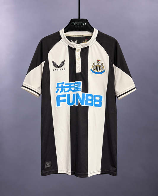 Newcastle United FC 2021/22 Hemmatröja – Storlek L